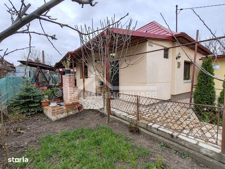 Casa individuala, 100 mp utili, 242 mp teren, Str. Trandafirilor