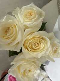 Розы белые 5 штук