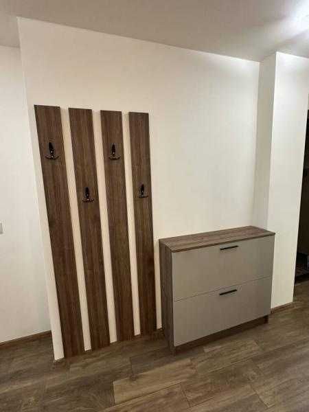Дава се под наем Тристаен апартамент в Бургас, Славейков - 106 кв.м за 688.5 € - Снимка #4