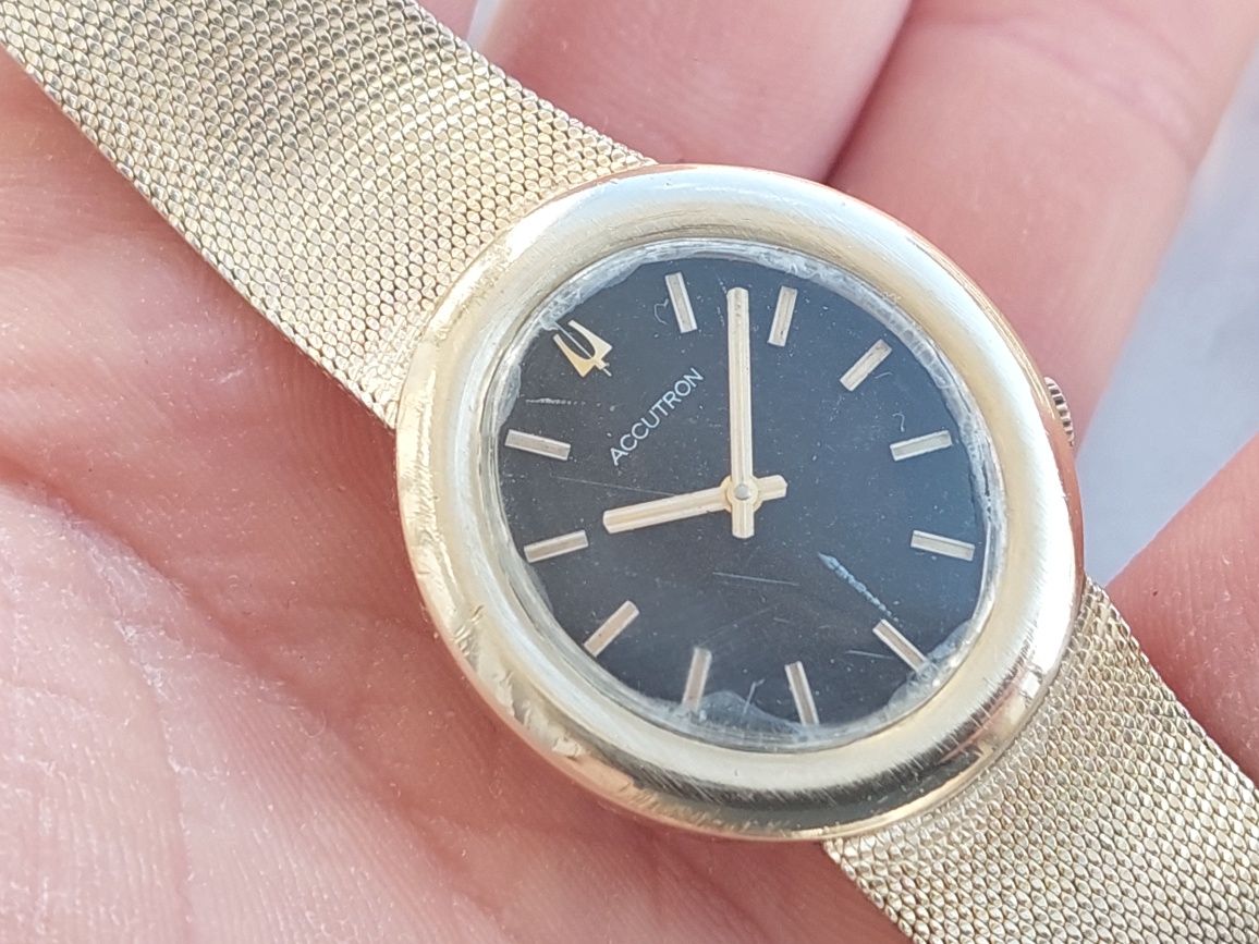 Ceas Bulova Accutron swissonic perfect functional, colectie