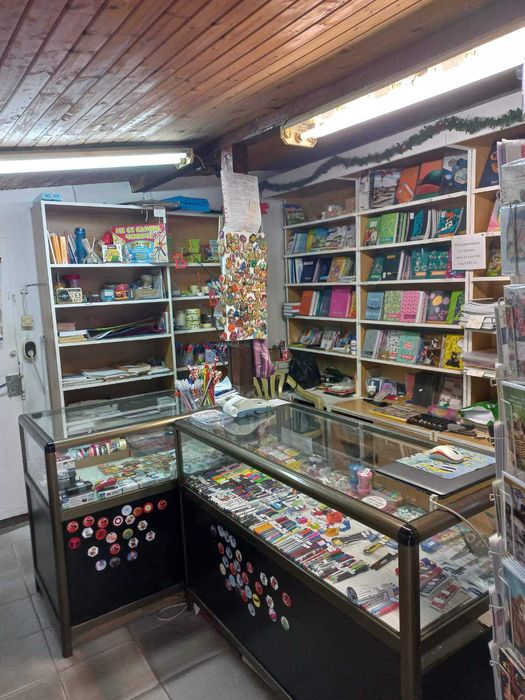 Продавам книжарница, гр. Варна