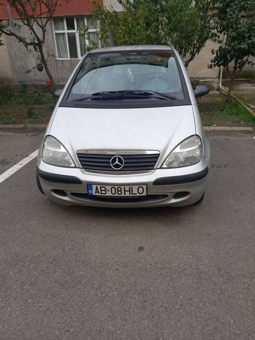 Vand Mercedes mai multe detalii în privat.