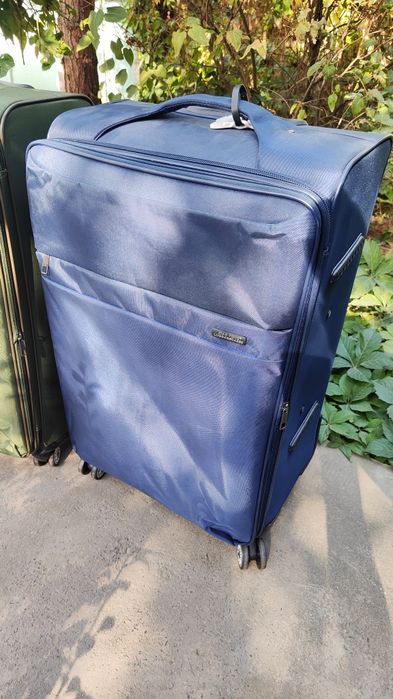 Продается чемодан