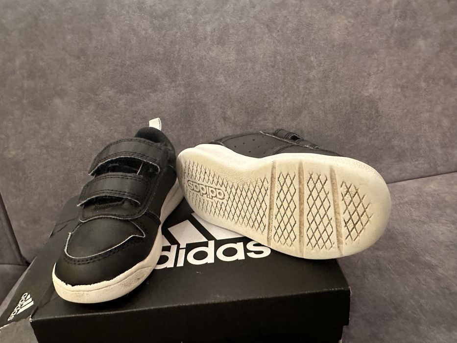 Маратонки adidas