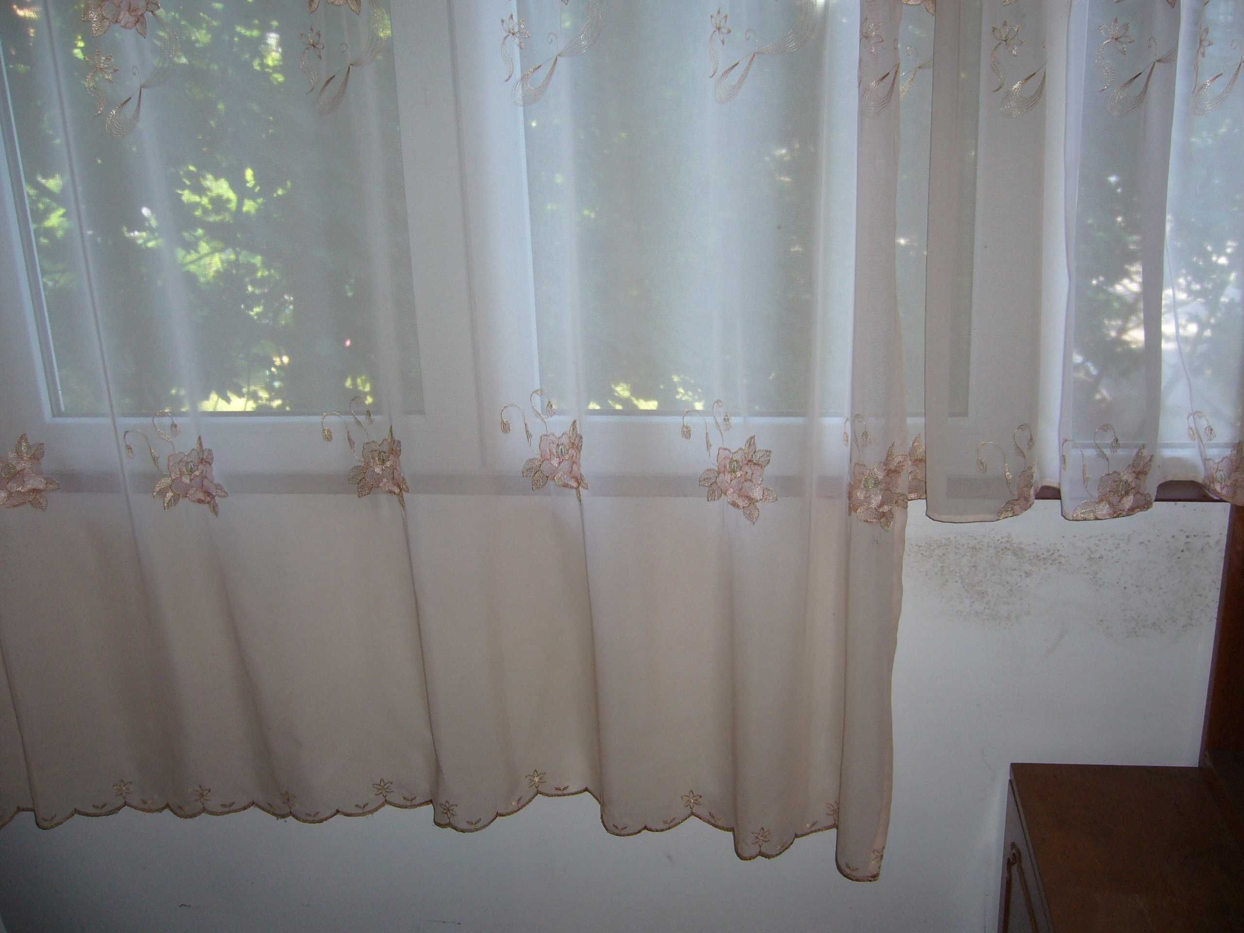 Vand apartament 2 camere,in Damb,str. Parangului, etaj 2.sau schimb