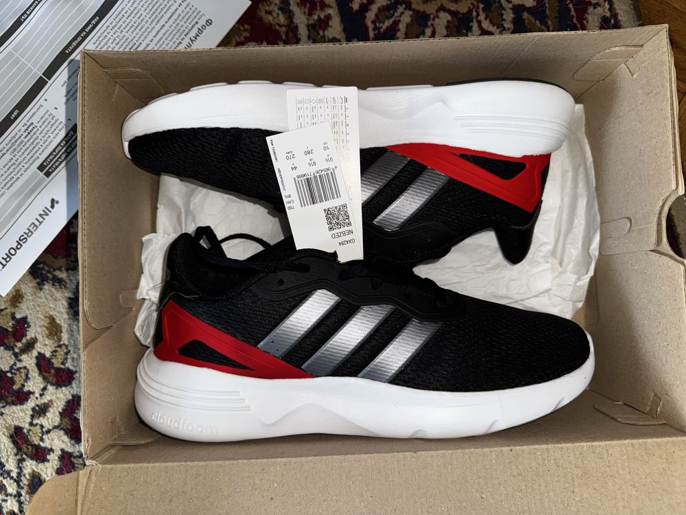 Маратонки Adidas