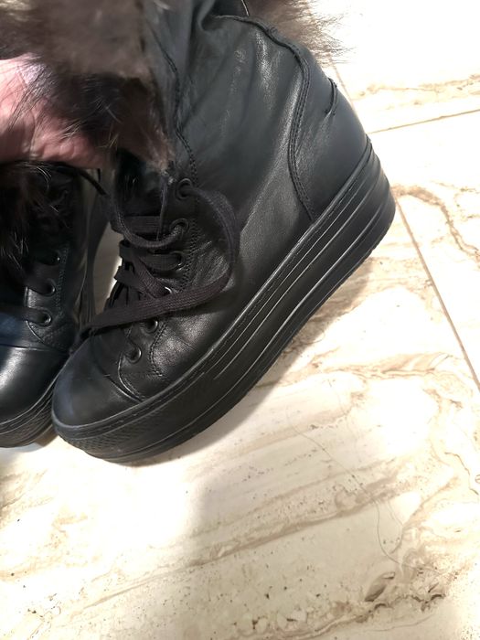 Боти с естествен косъм