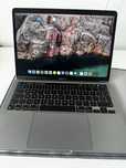 Macbook Pro 13" M1, 8GB Ram, 98% sanatatea bateriei