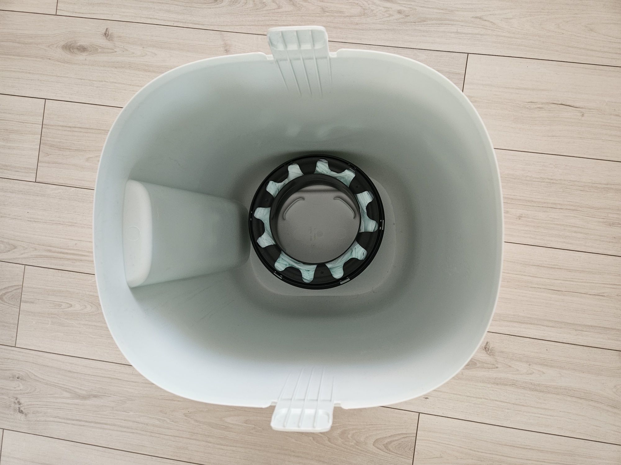 Cos de gunoi pentru scutece Tommee Tippee twist