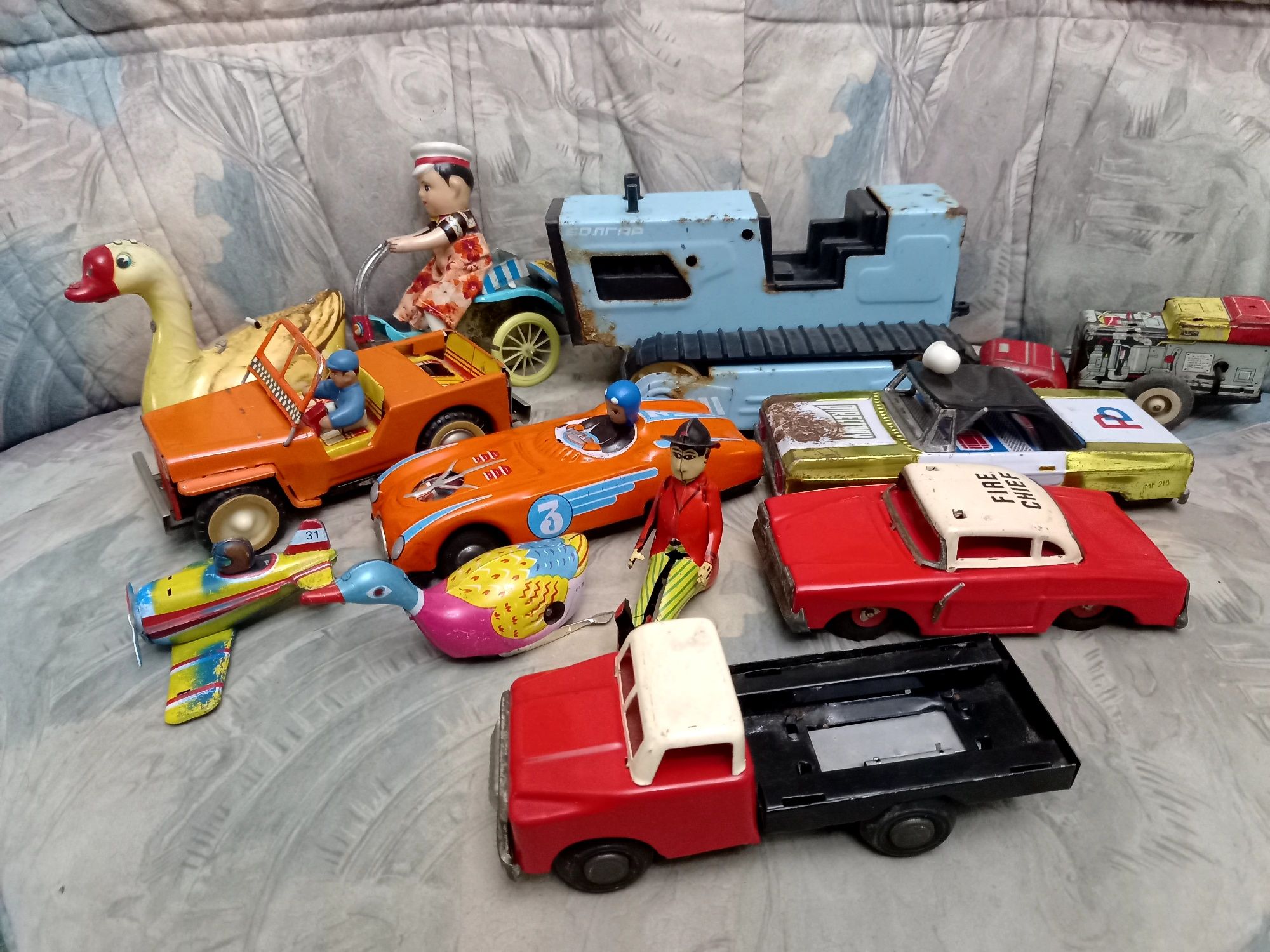 Colecție de jucării pentru colecționari