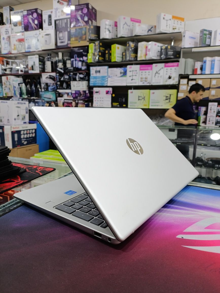 Noutbuk ноутбук Hp 15T core i5-1335U Bepul yetkazish
