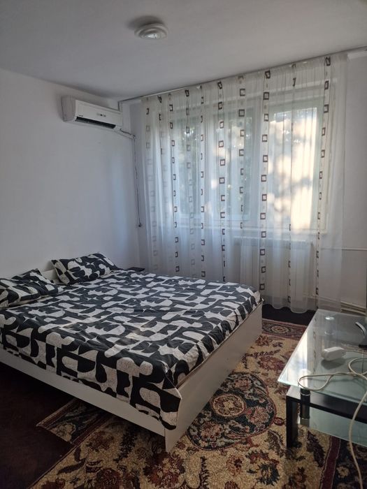 Vând apartament giurgiu