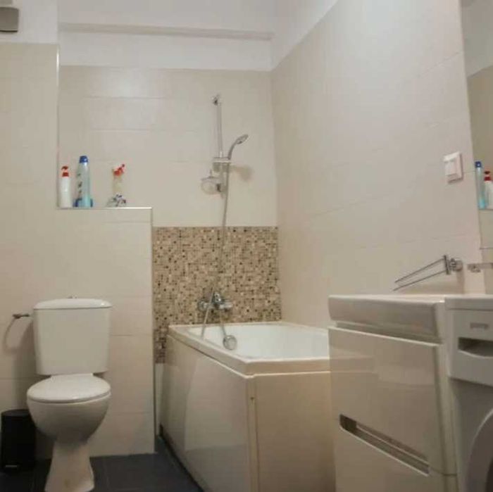 Дава се под наем Тристаен апартамент в Пловдив, Изгрев - 82 кв.м за 341.7 € - Снимка #5