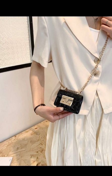 Мини дамска чанта