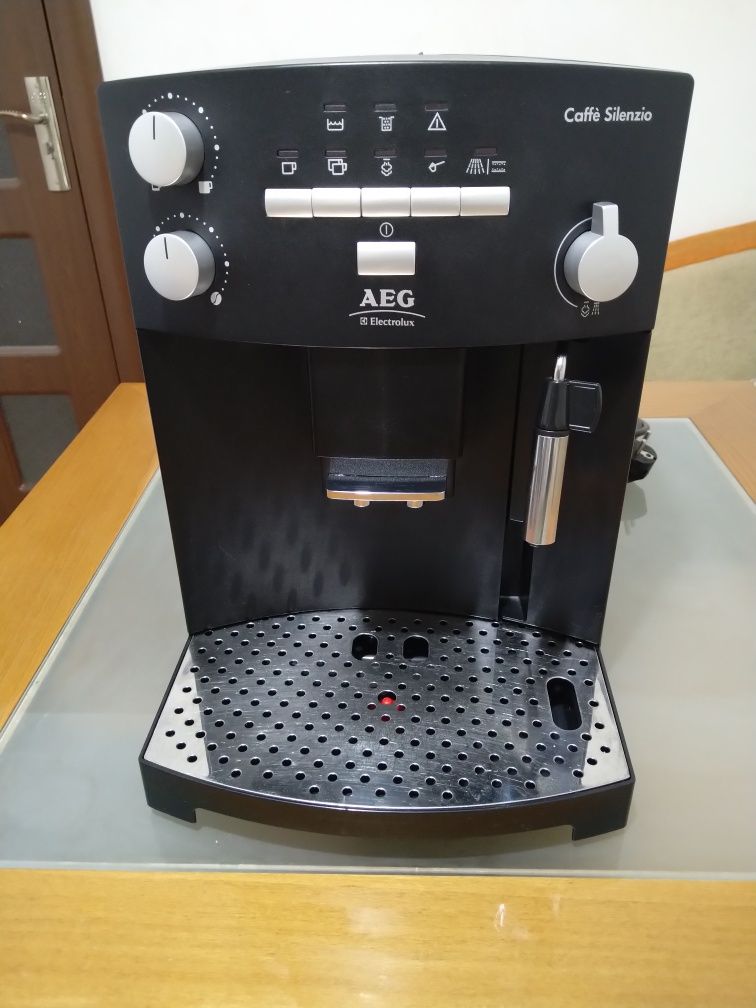 Кафе машина AEG Electrolux