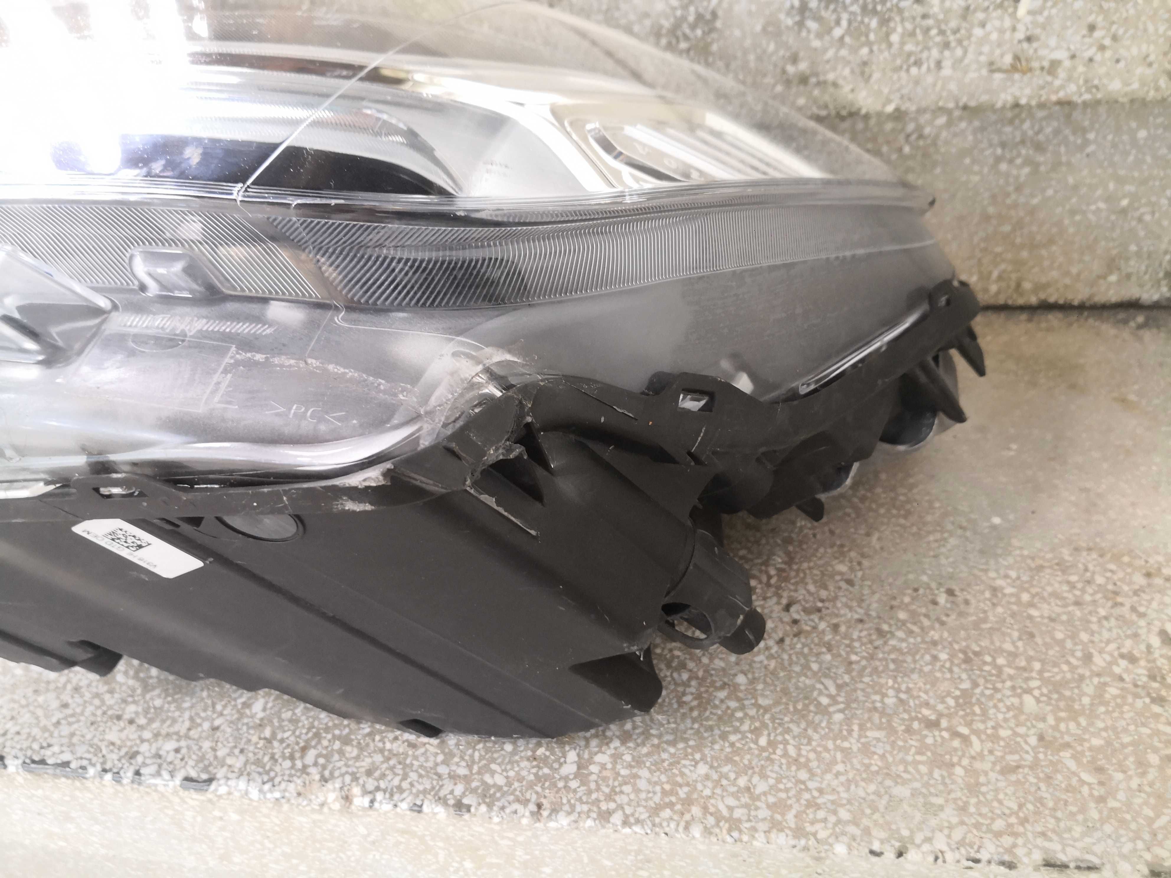 Фар Volvo XC40 ляв LED/Фар Волво ХЦ40 Оригинален