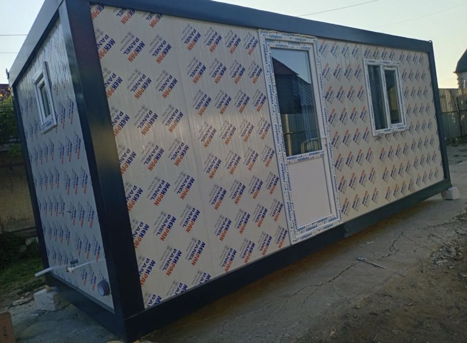 Confecționez containere modulare standard birou / grup sanitar 2,4x6 m