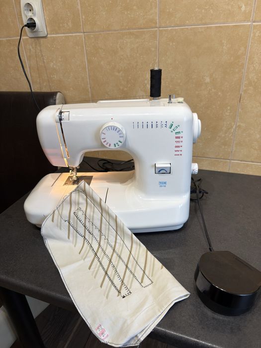 Masina de cusut festinat si butoniere TCM Germania
