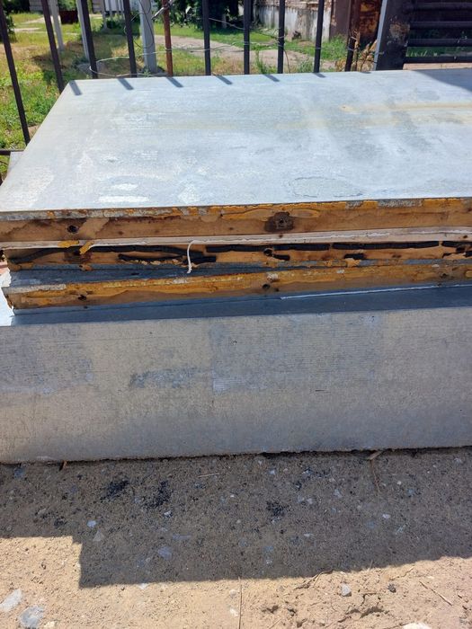 Продам холодильник 6 в разобранном виде