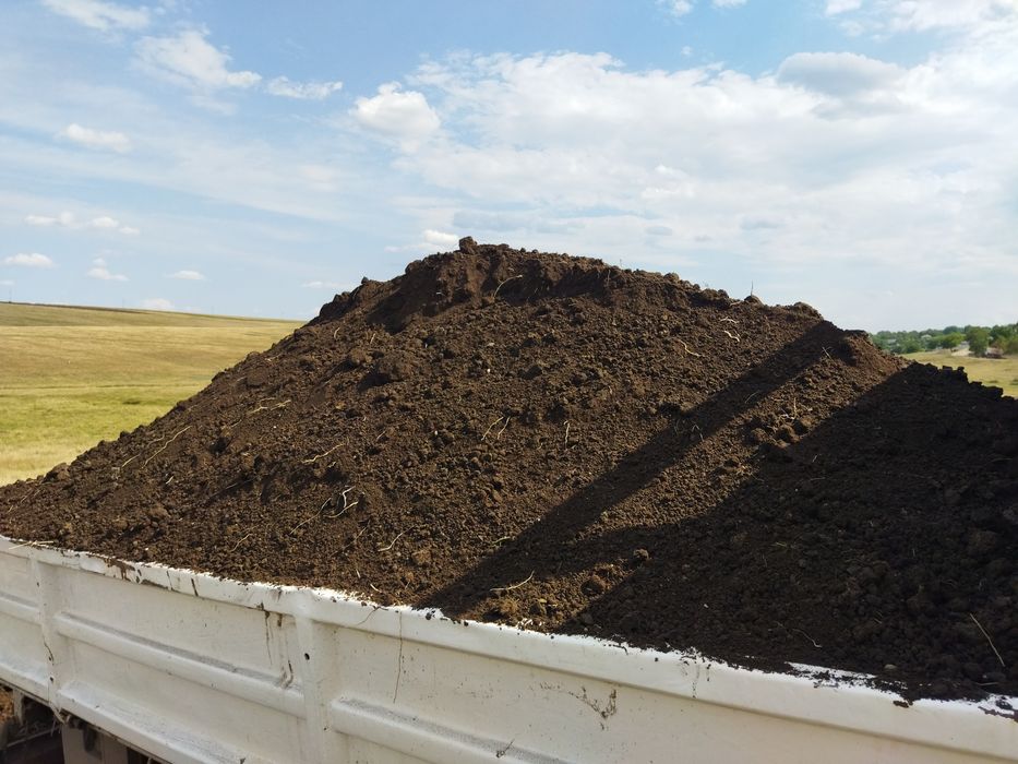 Pământ negru vegetal de livada!! Transport inclus !