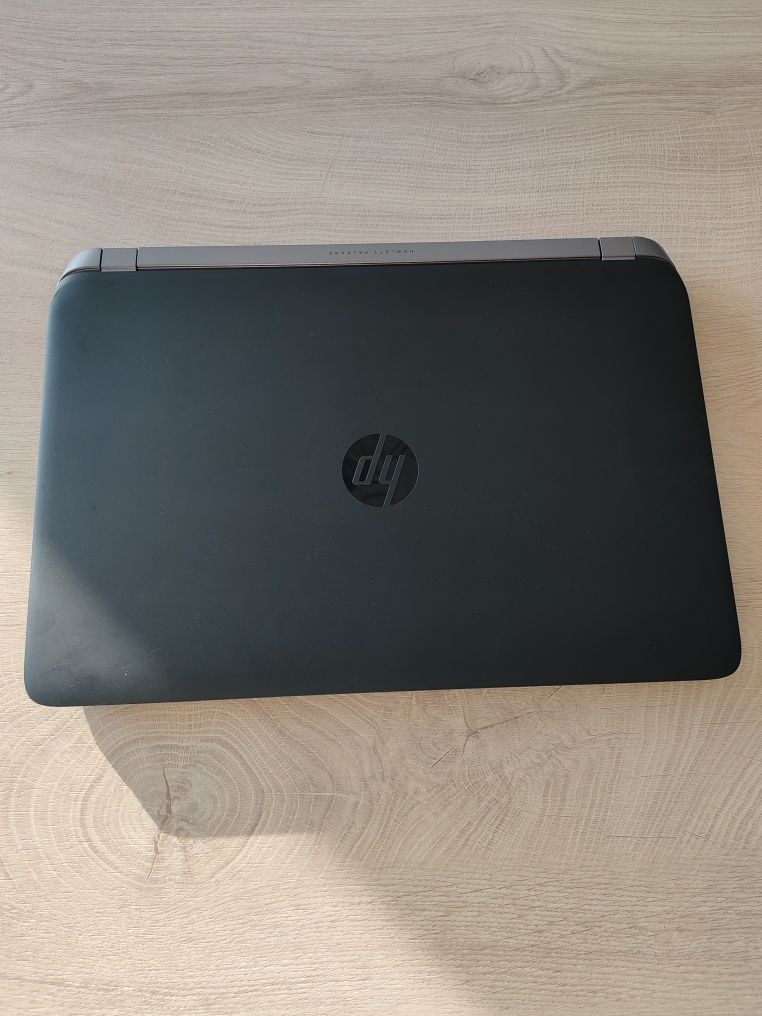 Laptop HP / i7 / 8gb RAM / ssd 240 / 15,6 inch