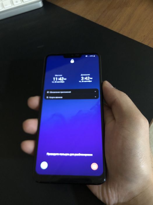 LG G7 ThinQ 4/64 gb в идеальном состоянии