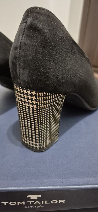 Vand pantofi eleganti Enzo Bertini