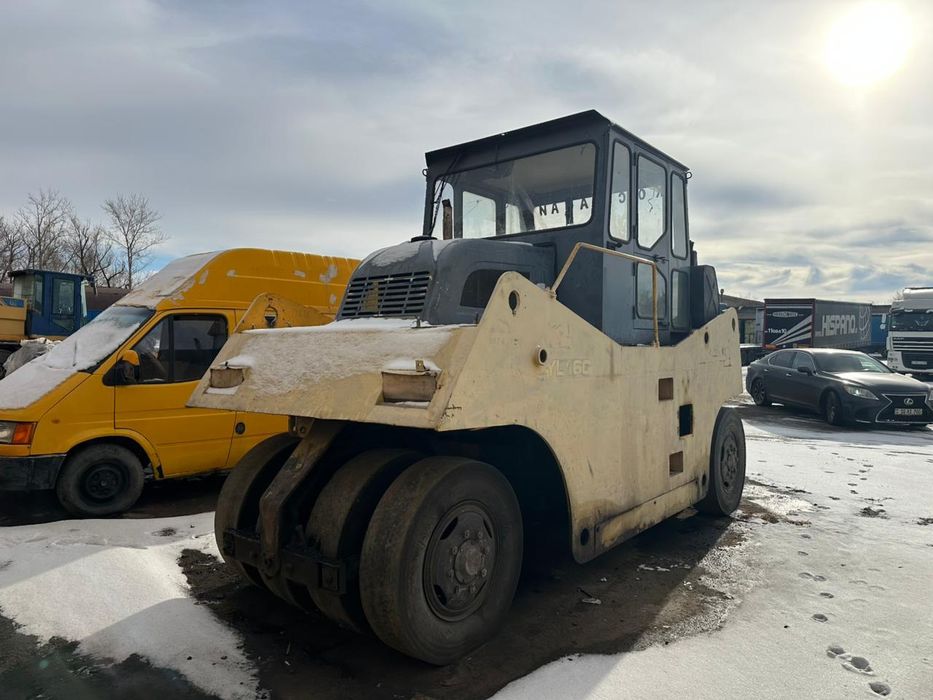 Дорожный каток Герве 16