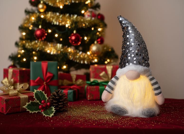 Коледни джуджета и кукли