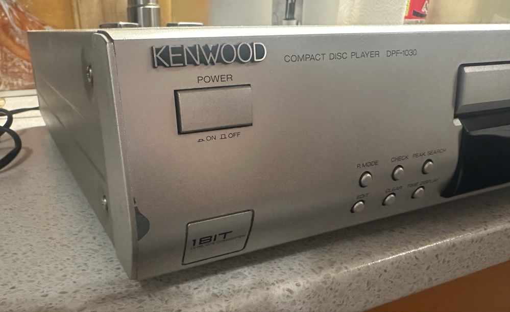 Kenwood DPF-1030 CD Player