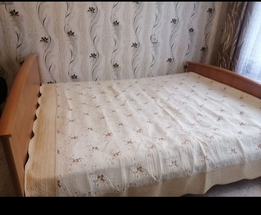 продаётся двуспальная кровать