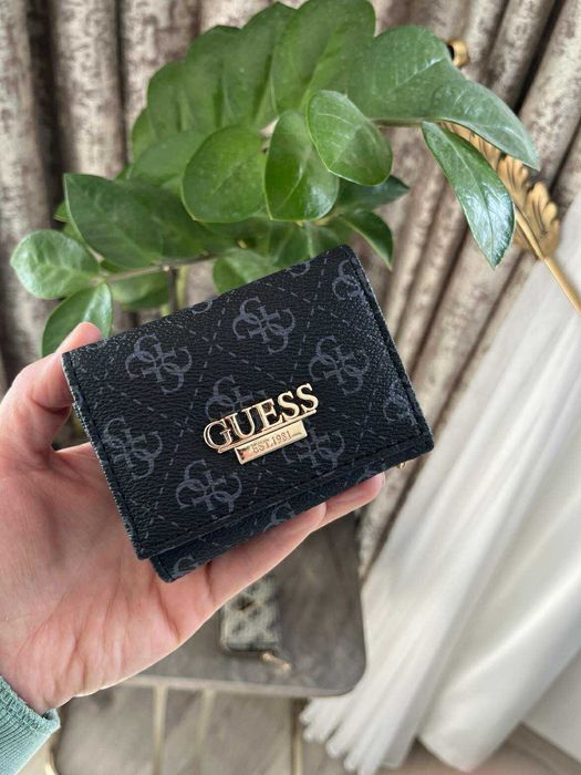 Портфейли с монетник