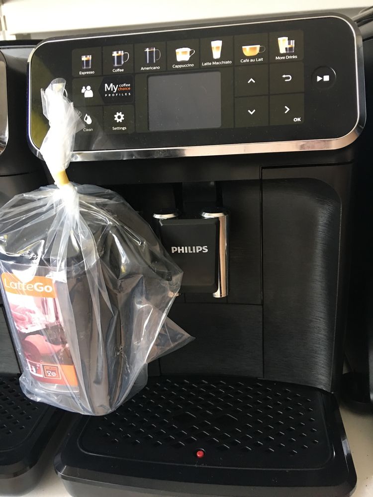 Espressor Philips LatteGo EP 5400 5500  ca NOU expresor espresor