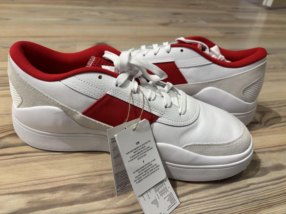 Adidas нови мъжки обувки