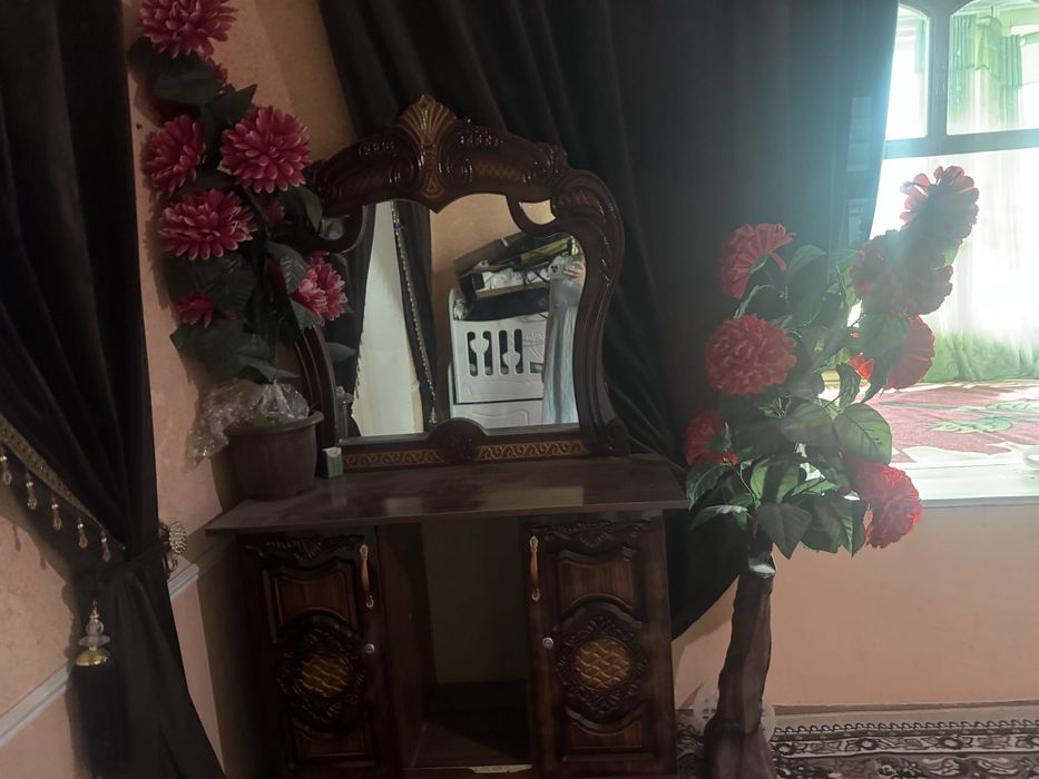 Yotoqxona mebellari, spalni matraslari juda yaxshinsifatli