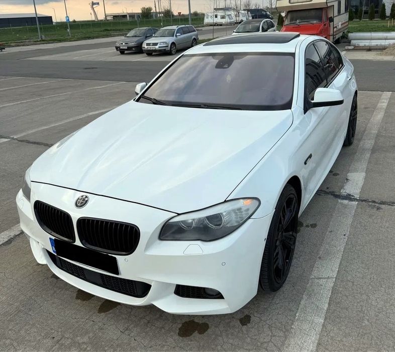 Vând BMW F10 ! 535 D ! 300 CP ! 170.000 KM !