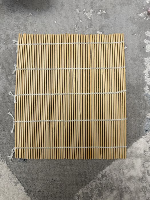 Бамбуковый коврик для делания суш