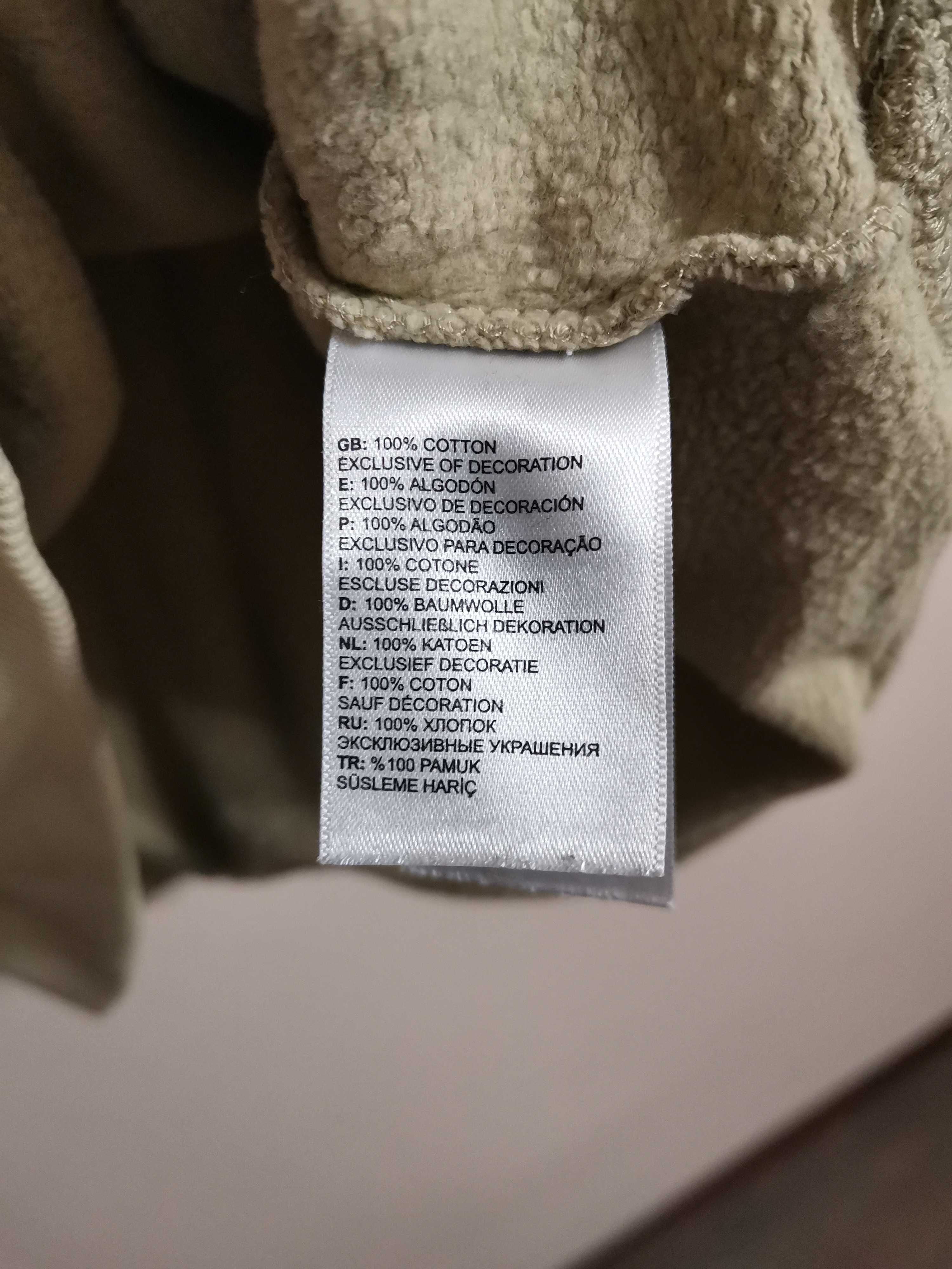 The North Face Sweatshirt.