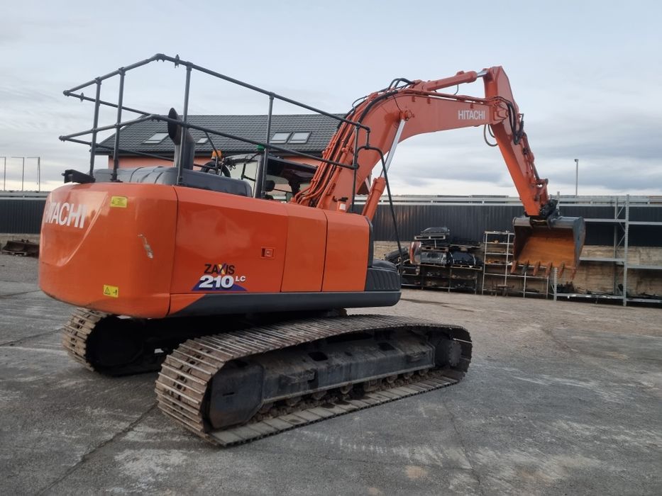Hitachi 210 LC Excavator