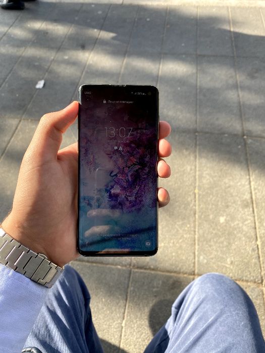 Samsung S10     .