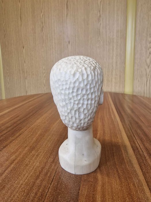 Статуетка от кост 17 см. 879 гр.