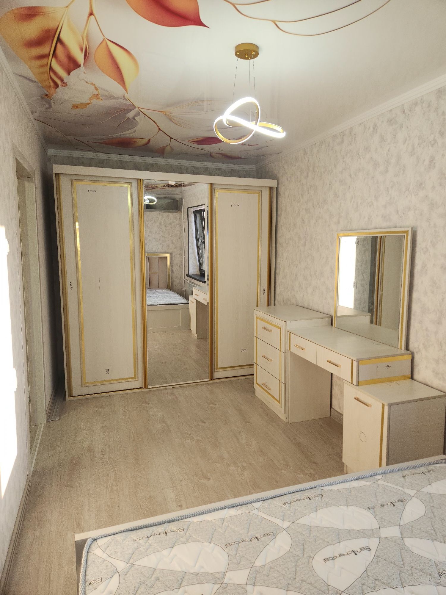 Zakazga mebel yasab beramiz