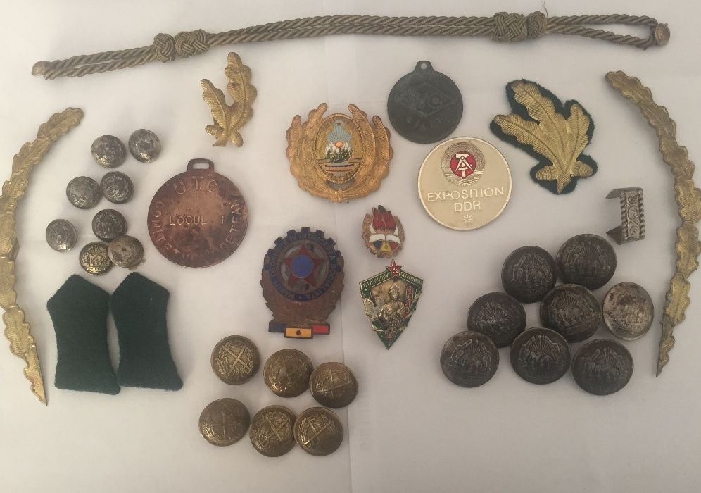 Insigne si Medalii vechi, Efecte militare diverse