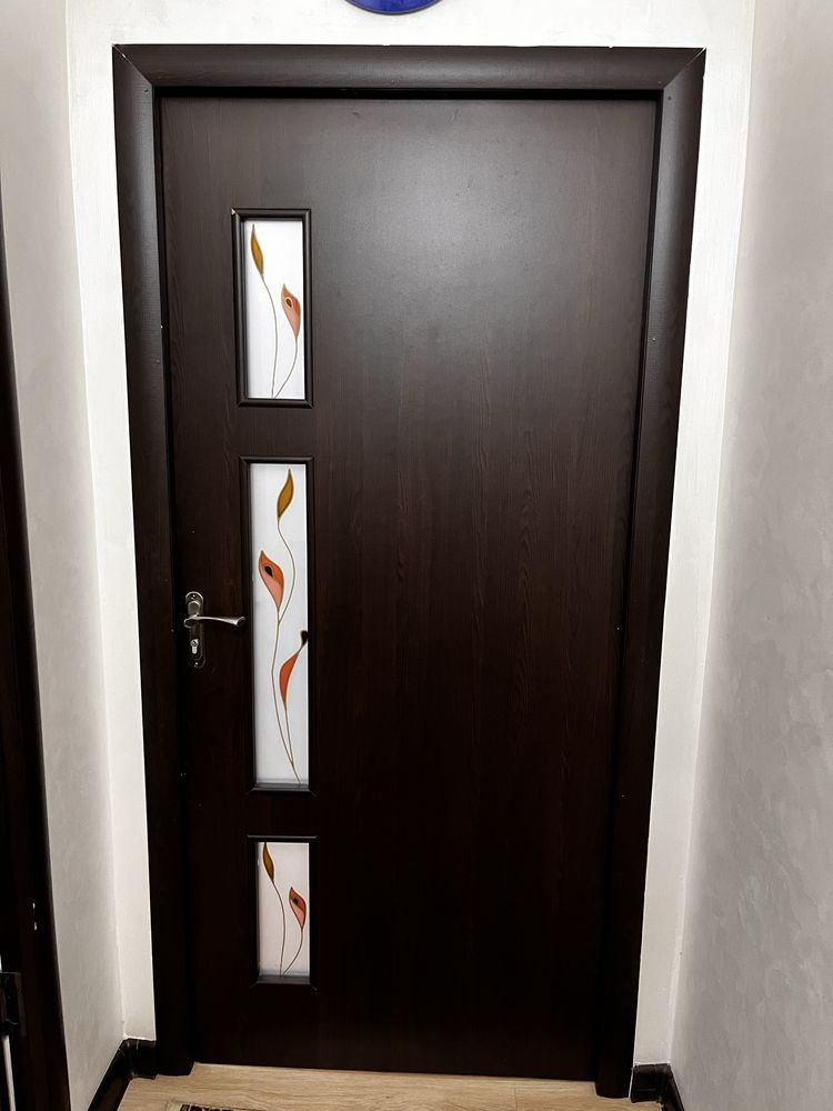Срочно продается 5 дверей