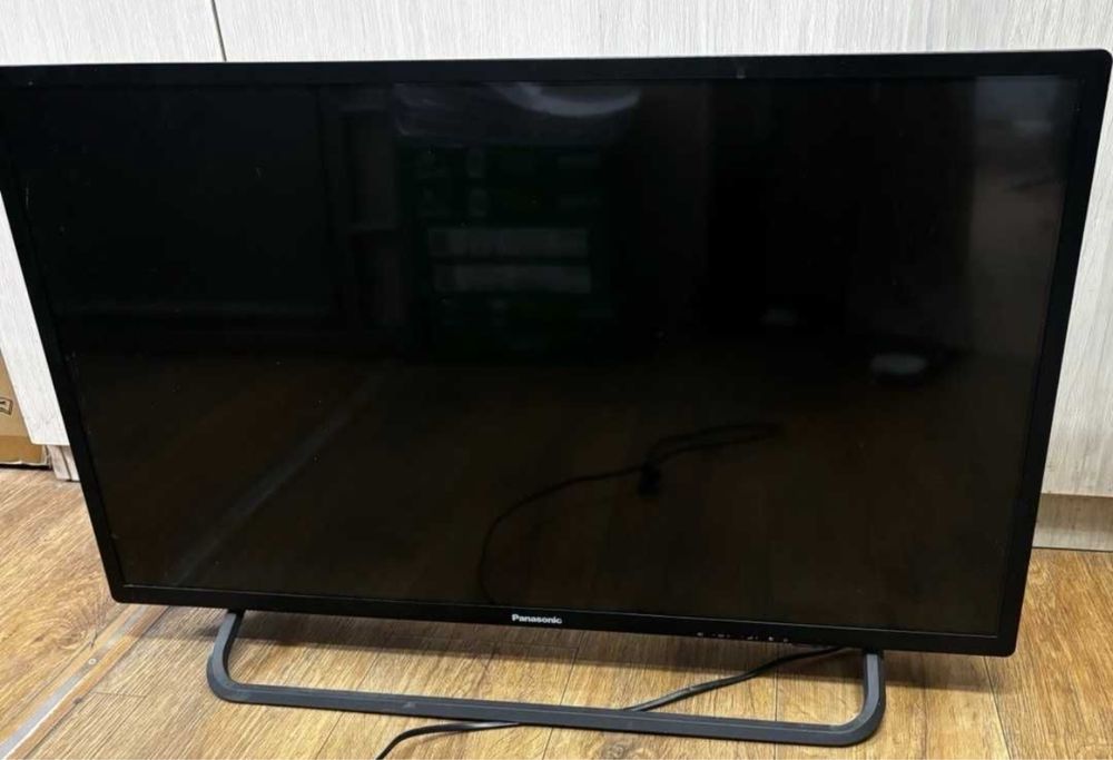 Телевизор Panasonic 32 дюйма 81 см