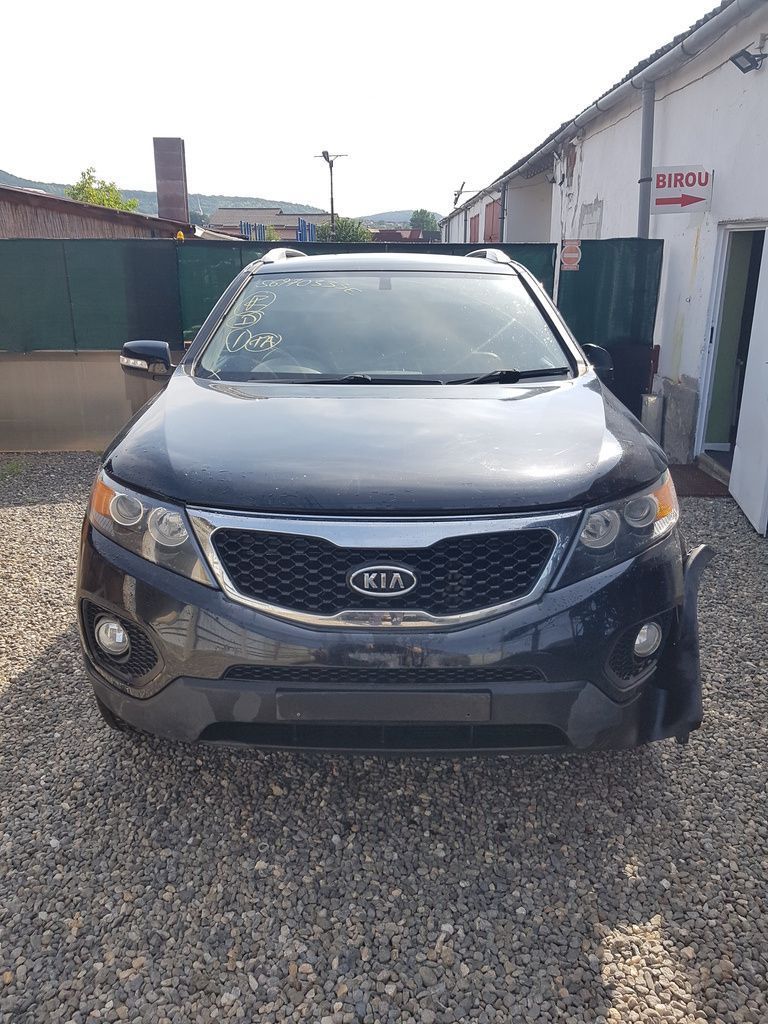 Trager Kia Sorento II 2.2 D 2009 - 2015 2199CC Manuala (692)