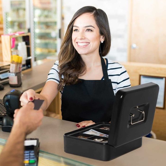 Cutie metalica pentru bani inchidere cu cheie si maner 30 x 24 x 9 cm