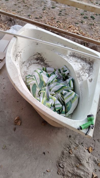 Ванна б/у сотилади