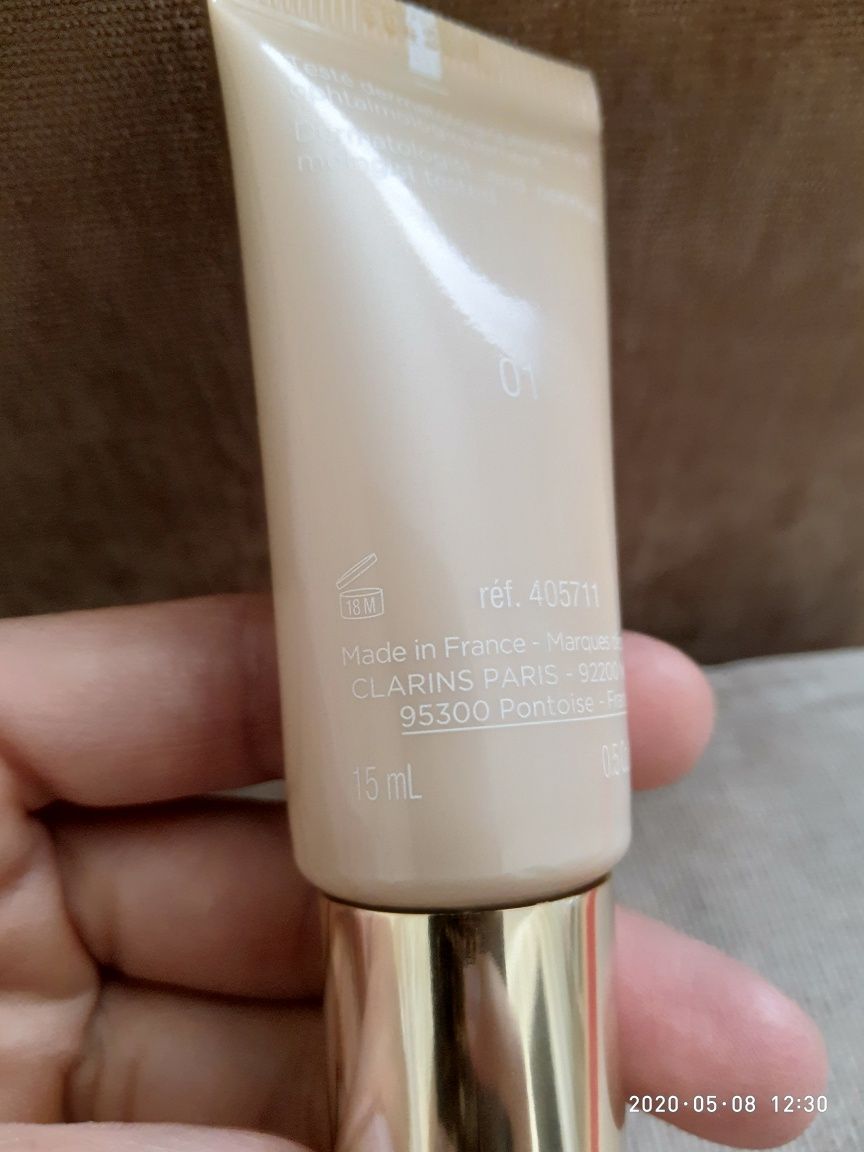 Clarins консилер