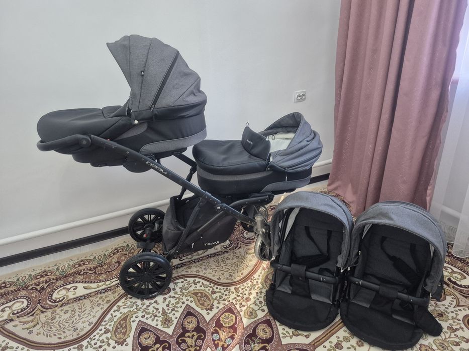 Коляска для двойни